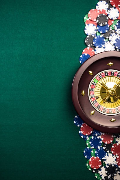 Live Sakong dealer at firstplay88 distributing cards in real-time studio